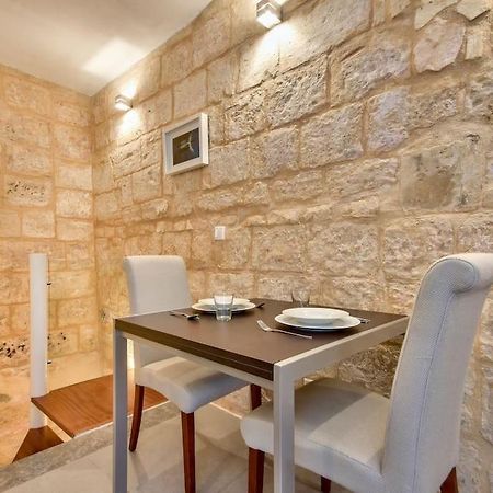 Orangery 101 - Duplex Studio Apartment Валета Екстериор снимка
