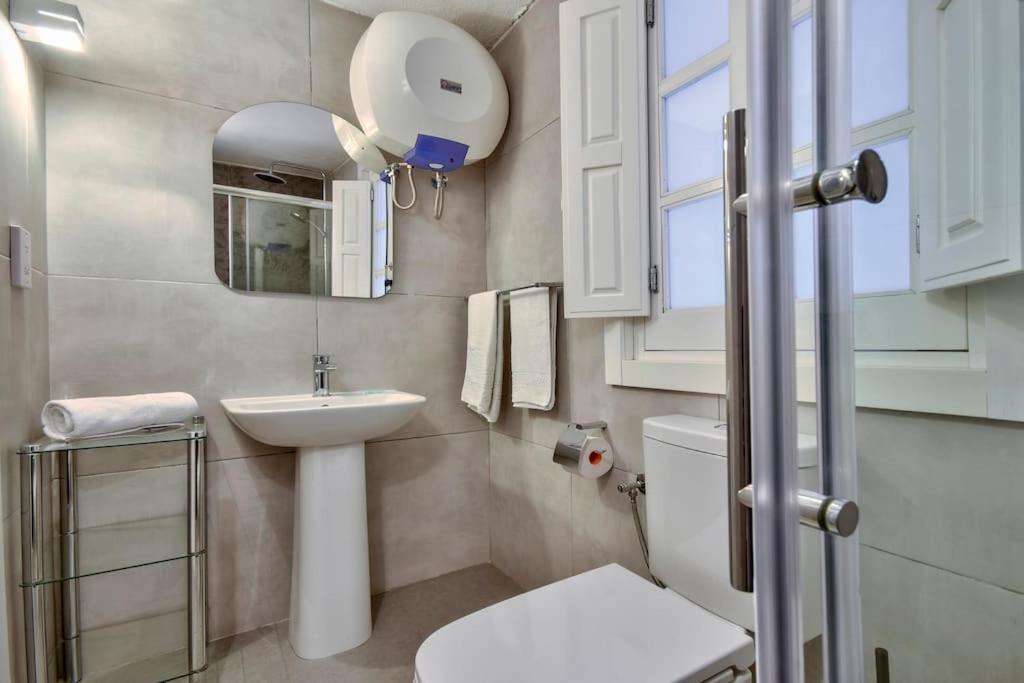 Orangery 101 - Duplex Studio Apartment Валета Екстериор снимка